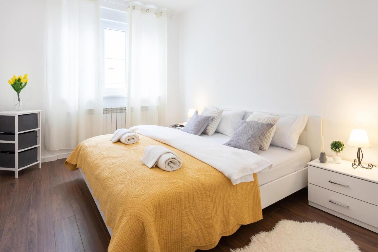 Sunny 2Bdr Apartment With A Balcony زغرب المظهر الخارجي الصورة